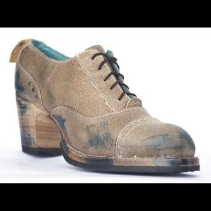 PSKaufman crosswalk cap toe oxford beige, size 7, heels